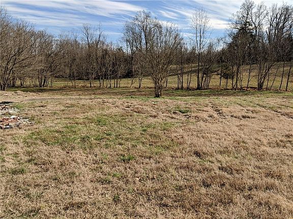 5th image of 1871 Lower Hopedale Rd