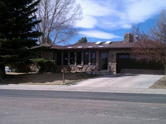 2nd image of 1448 Whitman St