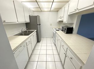 2050 N Congress Ave APT 405, West Palm Beach, FL 33401