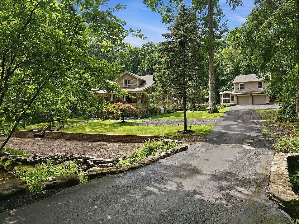 1st image of 378 Babbling Brook Rd
