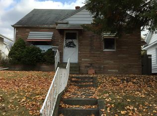 2410 Oakridge Rd, Fort Wayne, IN 46805