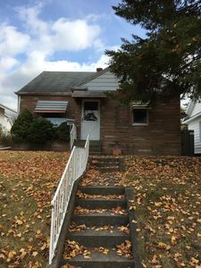 2410 Oakridge Rd, Fort Wayne, IN, 46805