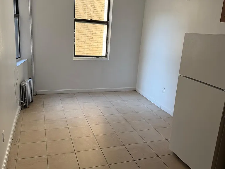 559 W 164th St #5F1 — Photo 3
