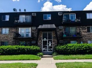 4839 W Engle Rd APT 1A, Alsip, IL 60803