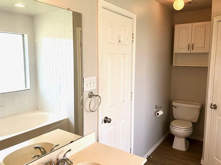 5617 Wellston Dr — Photo 18