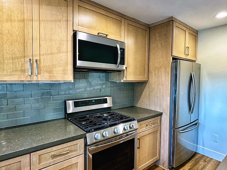 476 S Pixley St — Photo 4