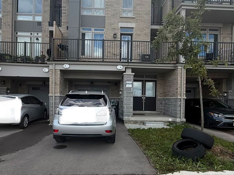1st image of 80 Donald Ficht Cres