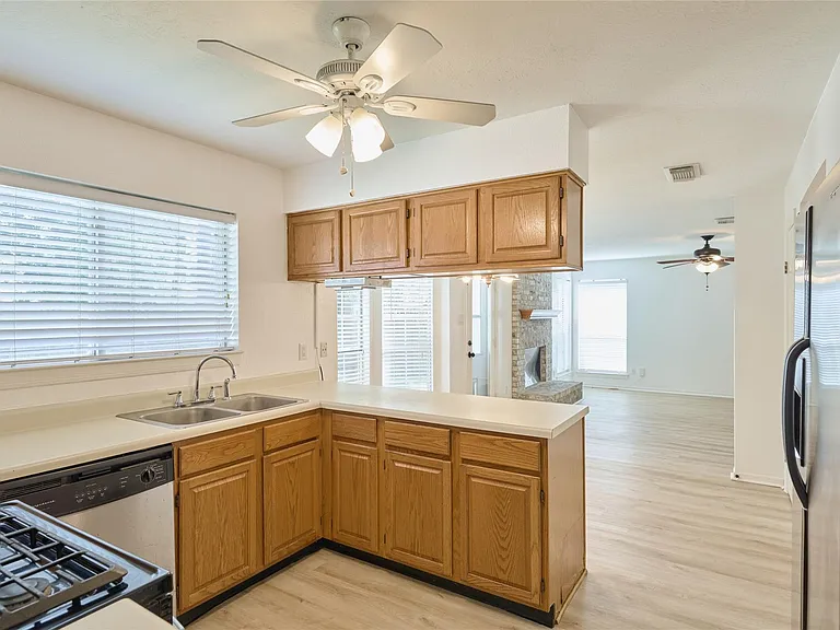 188 N Golden Arrow Cir — Photo 16