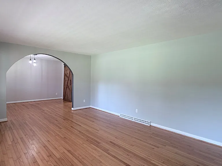 18 Carjen Ave — Photo 14