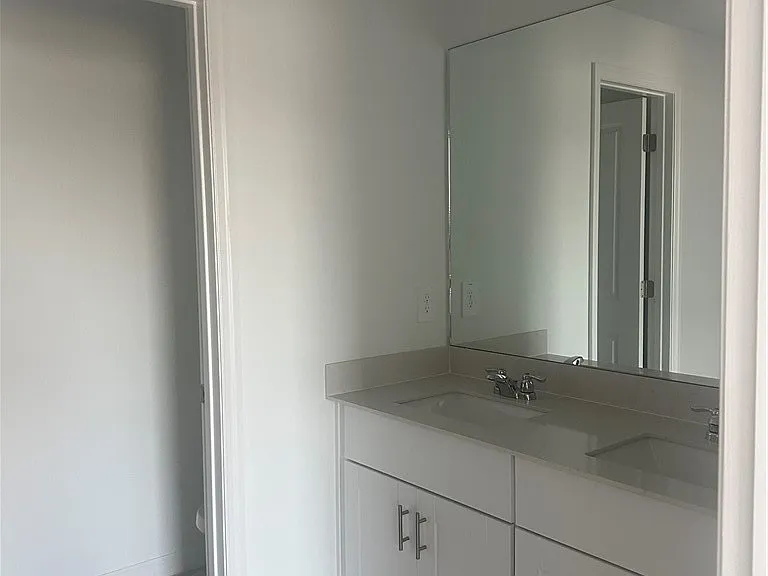 4241 Caterina Ct — Photo 2
