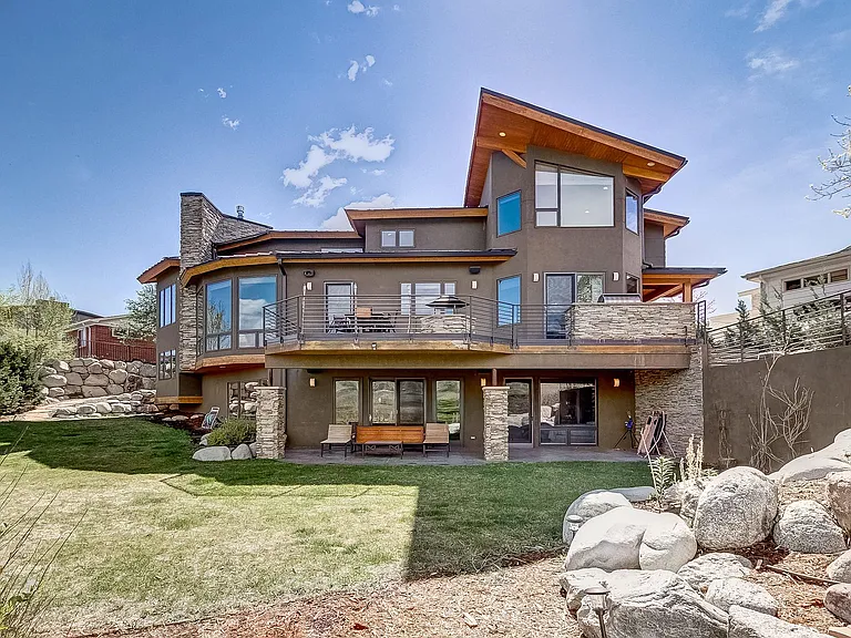 1985 Balsam Dr — Photo 12