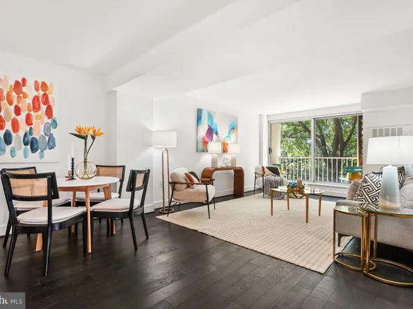 800 4th St SW APT N301, Washington, DC 20024