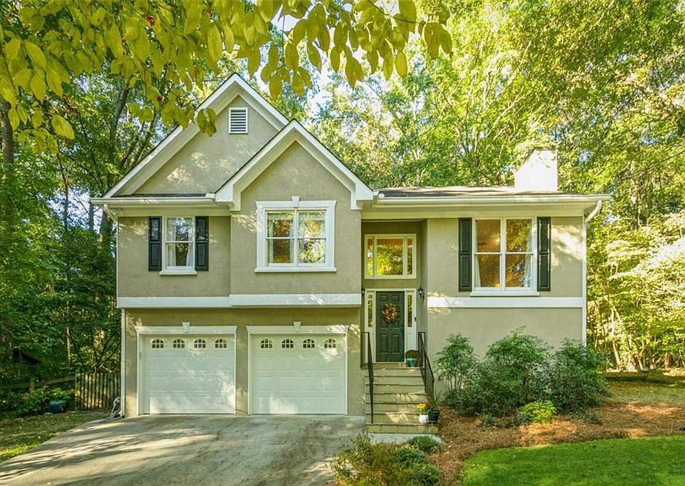 1st image of 48 Debonaire Dr NW