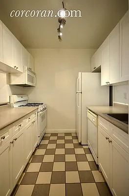 Rented by Corcoran | media 18