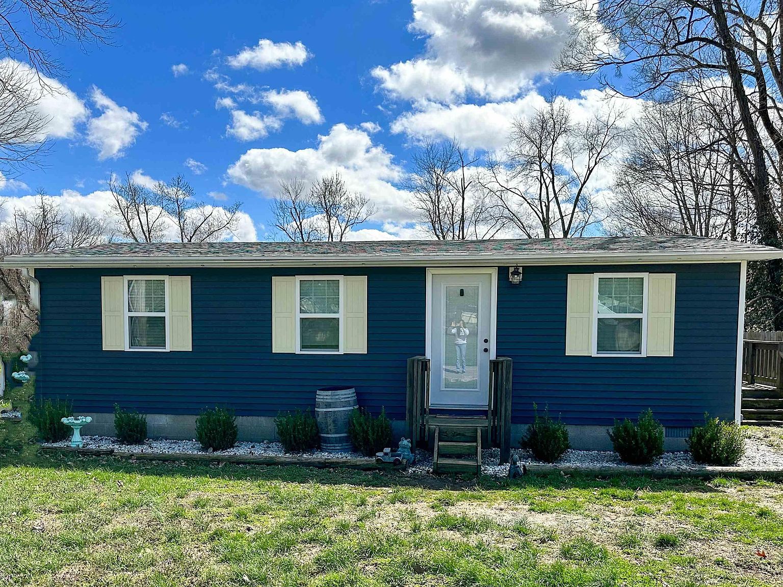 302 W 3rd St, Patoka, IN 47666 Zillow