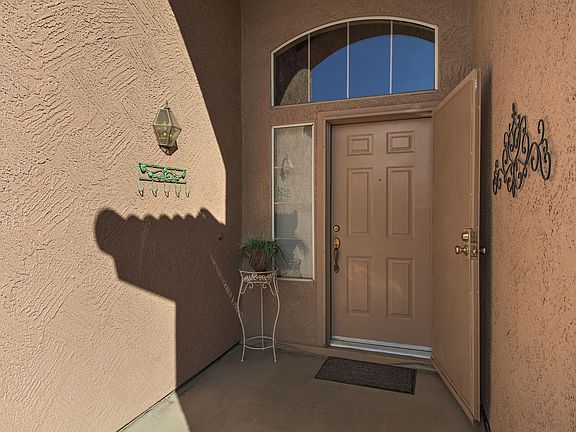 5th image of 9042 W Escuda Dr