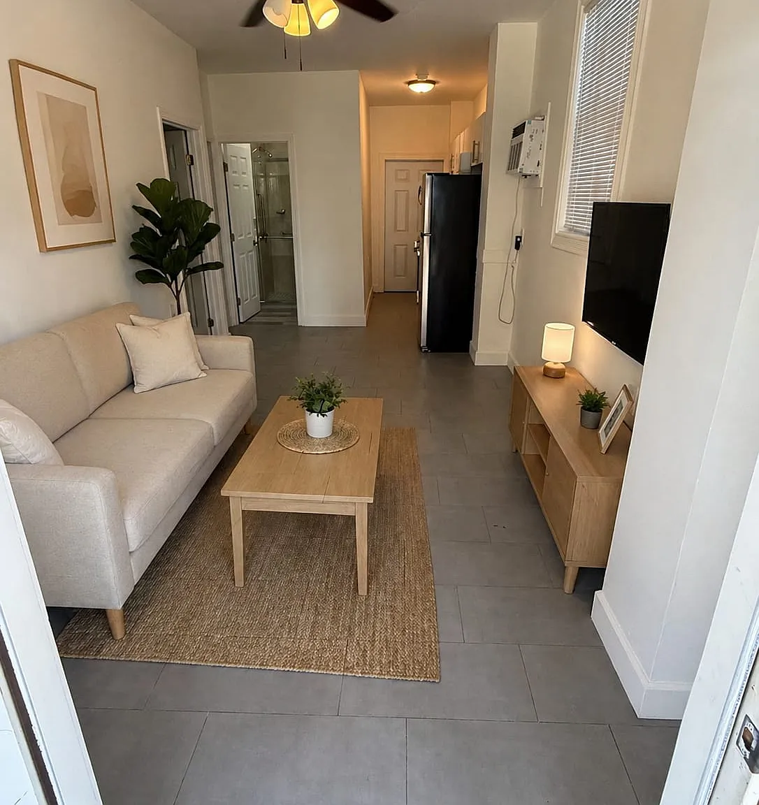 2 bed, 770 sqft, $2,600 — Photo 1