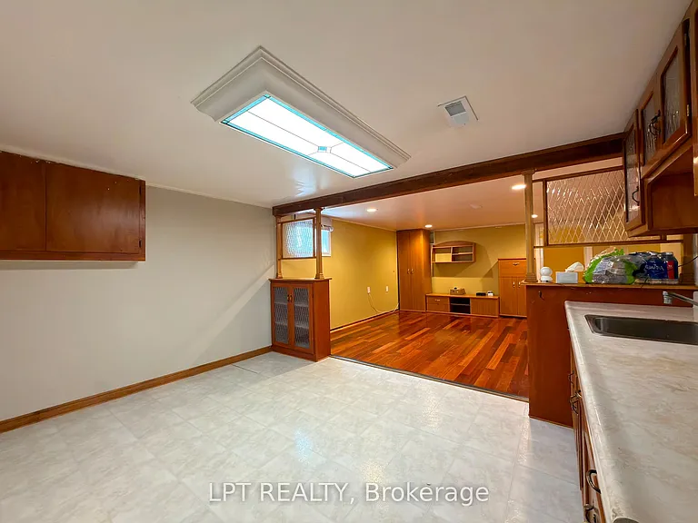20 Gregory St — Photo 17