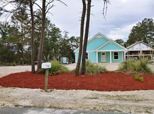 142 Beacon St, Carrabelle, FL 32322