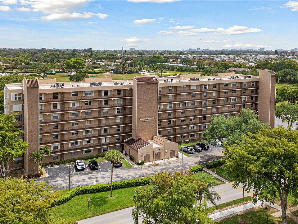 1st image of 4570 NW 18th Avenue #704