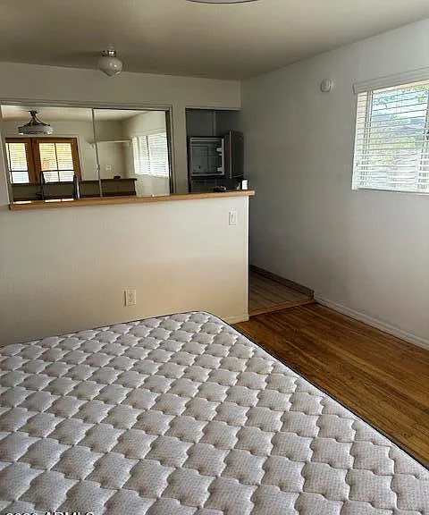 1340 E Missouri Ave — Photo 11