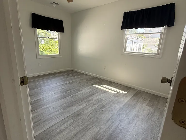 3238 Meadow St — Photo 16