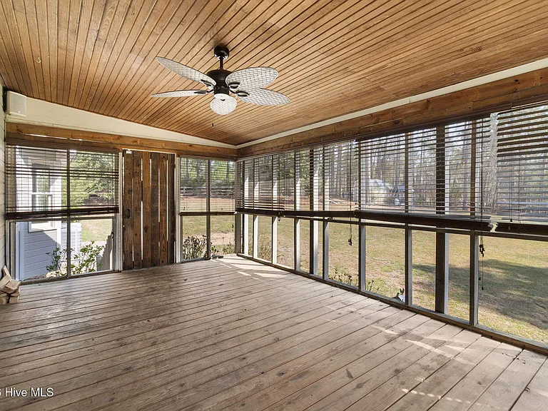 7666 Wilkins Dr — Photo 39