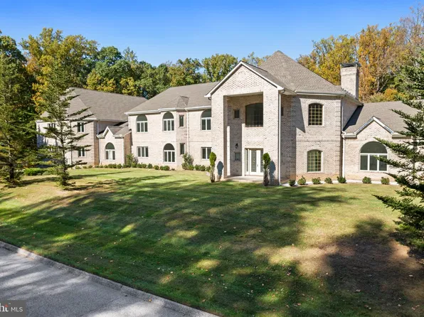 6 Evan Way, Pikesville, MD 21208
