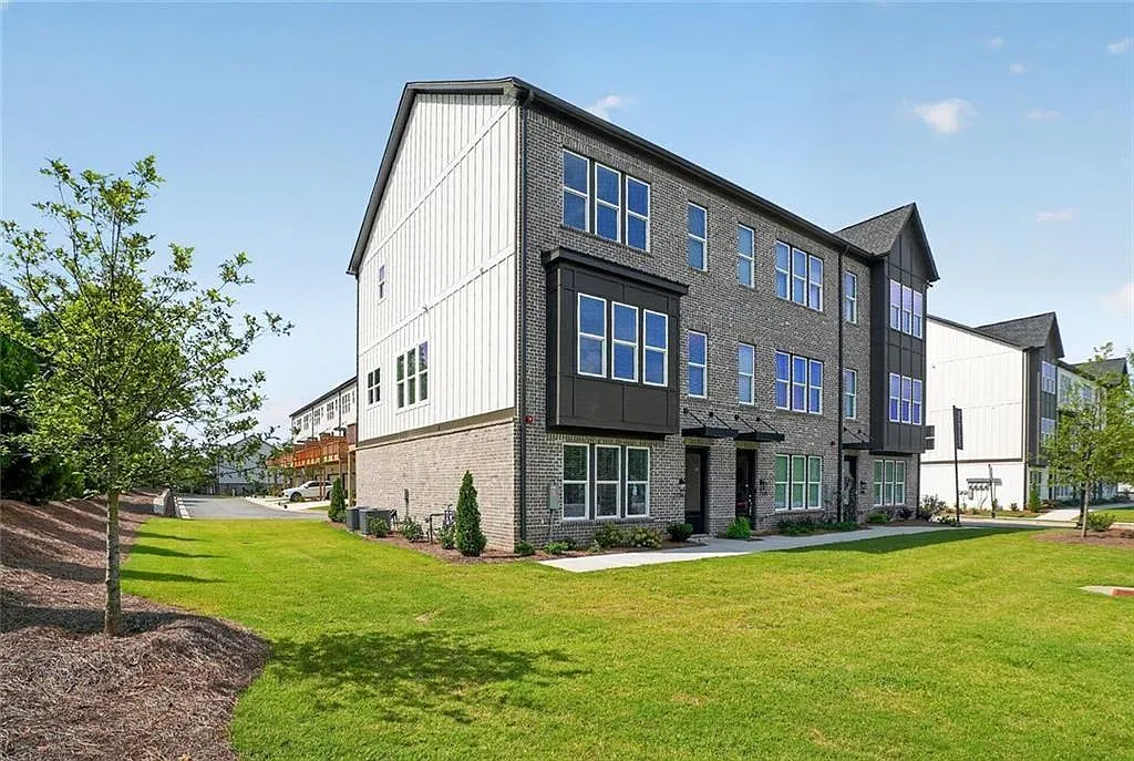 3 bed, 3.5 bath, 2137 sqft, $4,000 — Photo 3