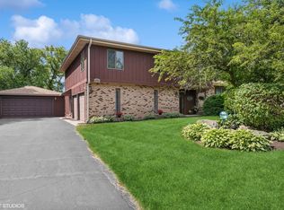 3509 Chelmsford Dr, Spring Grove, IL 60081