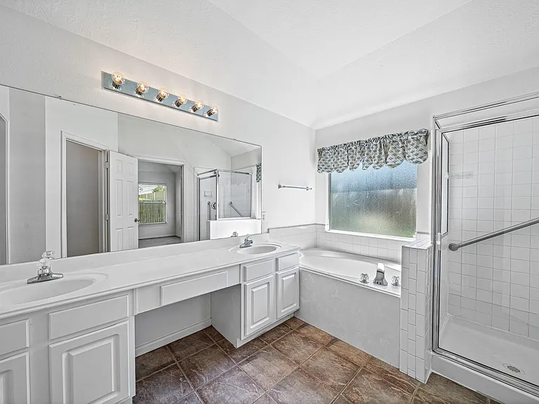 12918 Stratford Mill Ln — Photo 26