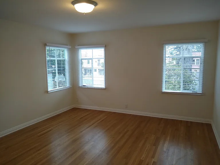 1228 S Longwood Ave #1228 — Photo 48