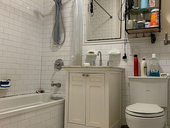2nd image of 231 Bay 34 St #3A
