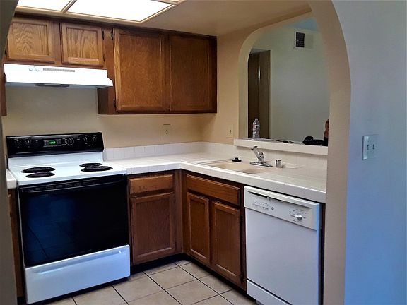 4th image of 6125 W Oakey Blvd