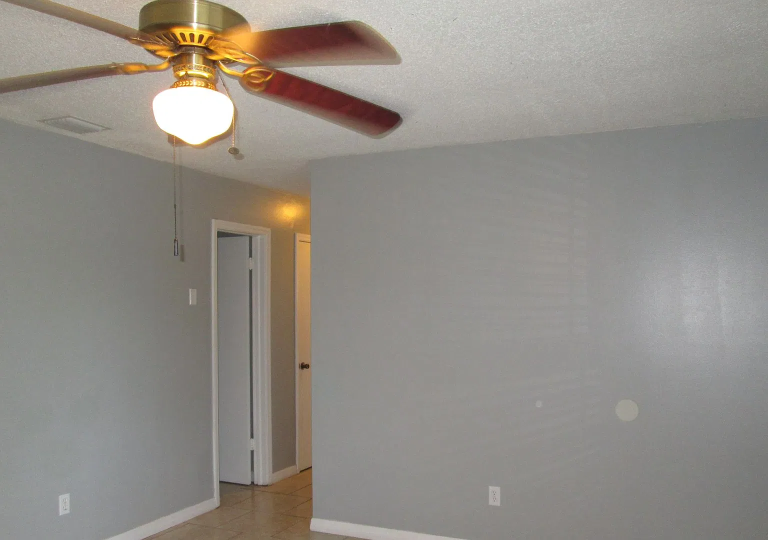 3 bedroom 1.5 bath Single Family home in Apopka — Photo 3