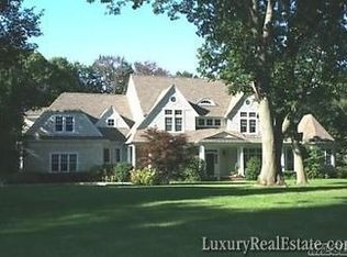 6 Jennings Rdg, Cold Spring Harbor, NY 11724