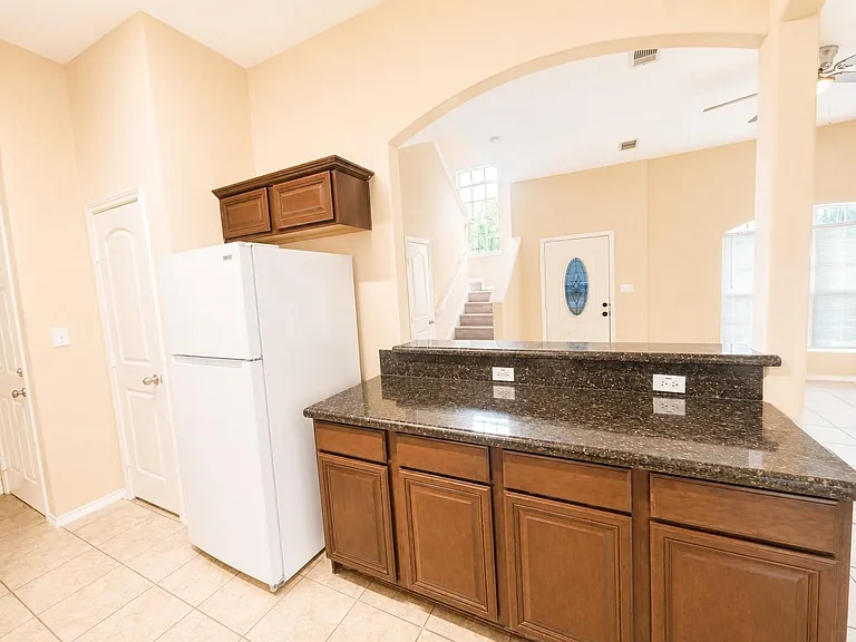 9104 N Green River Dr #E — Photo 12