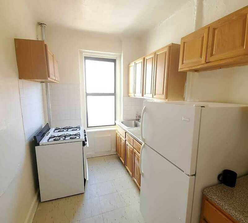 1st image of 1038 Union St #D44