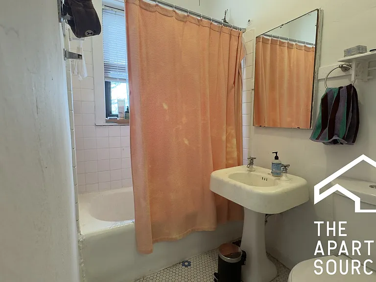 2921 W McLean Ave #2E — Photo 10