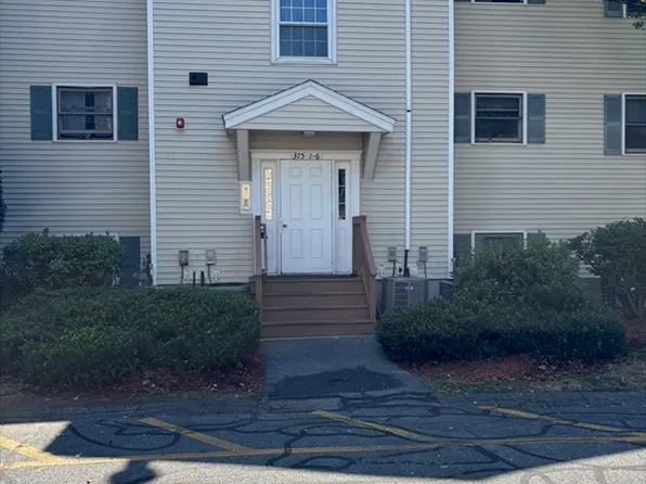375 Aiken Ave APT 1, Lowell, MA 01850