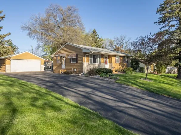 616 Martha Ln, Woodbury, MN 55125