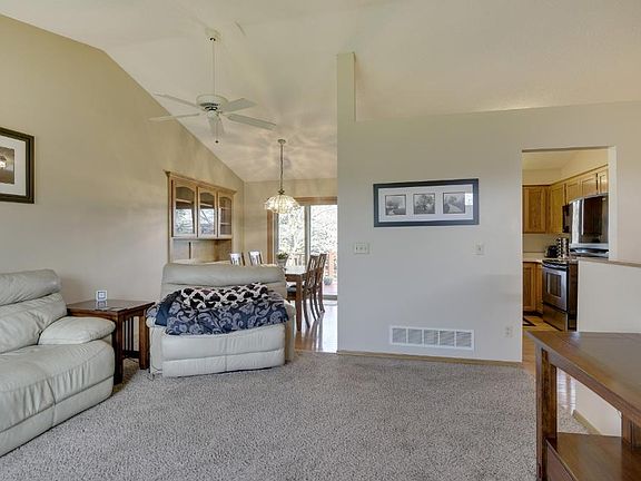 5th image of 3440 Quarry Ave