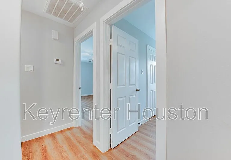 8635 Sunderland Rd #A — Photo 20