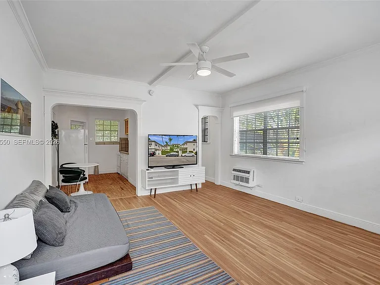 717 Espanola Way #204 — Photo 28