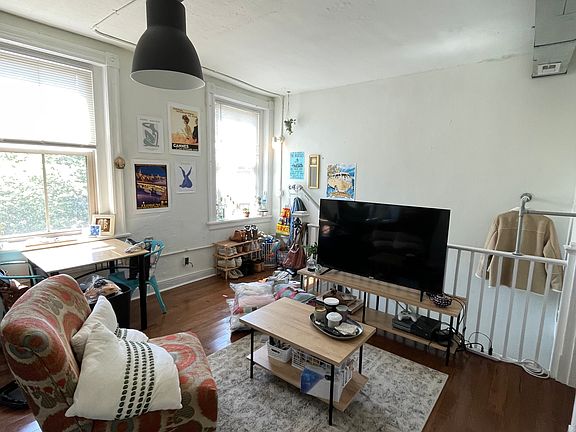 4th image of 409A N Hancock St #409A
