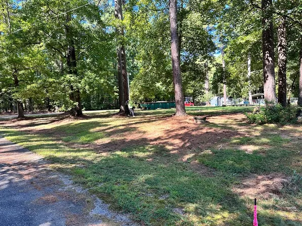 117 Alder Dr, Bracey, VA 23919