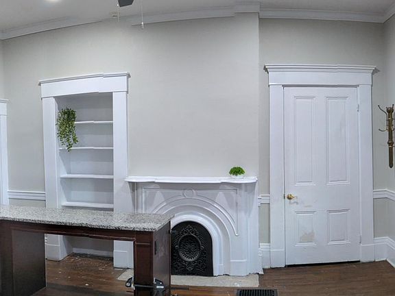 5th image of 204 Buckeye St