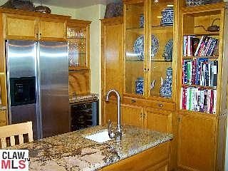 4th image of 21322 Hillside Dr