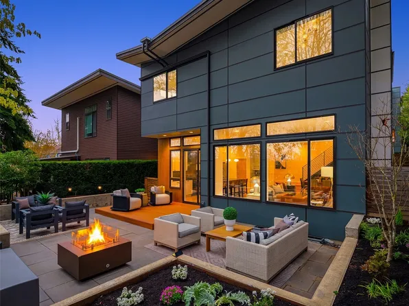 305 24th Avenue E, Seattle, WA 98112