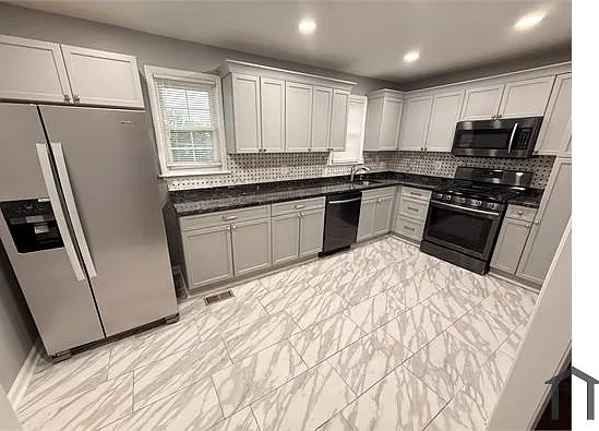 6222 Radecke Ave — Photo 11
